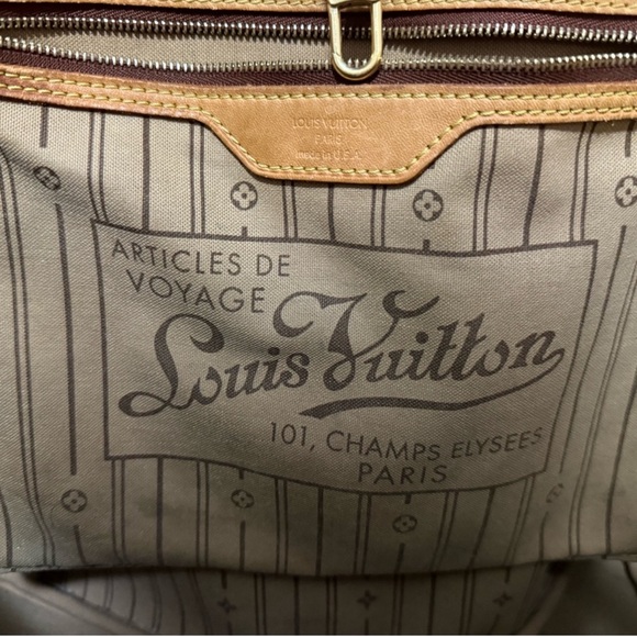 Louis Vuitton Neverfull GM Bag - Picture 3 of 11